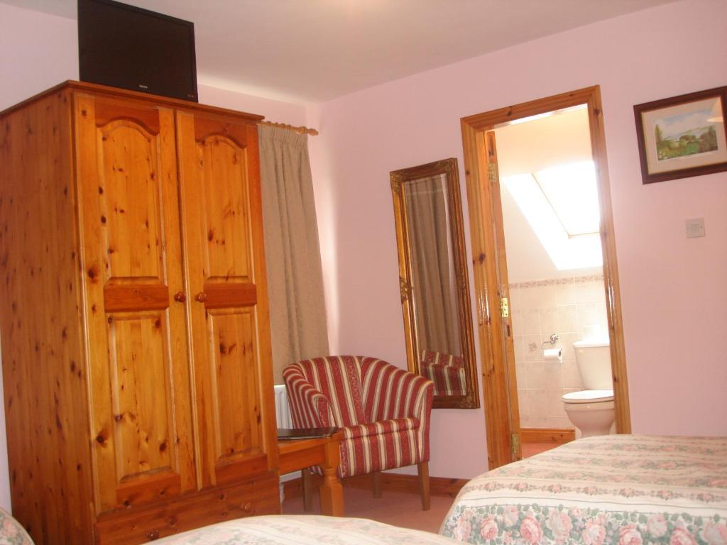 Rosmo House B&B Westport Bilik gambar